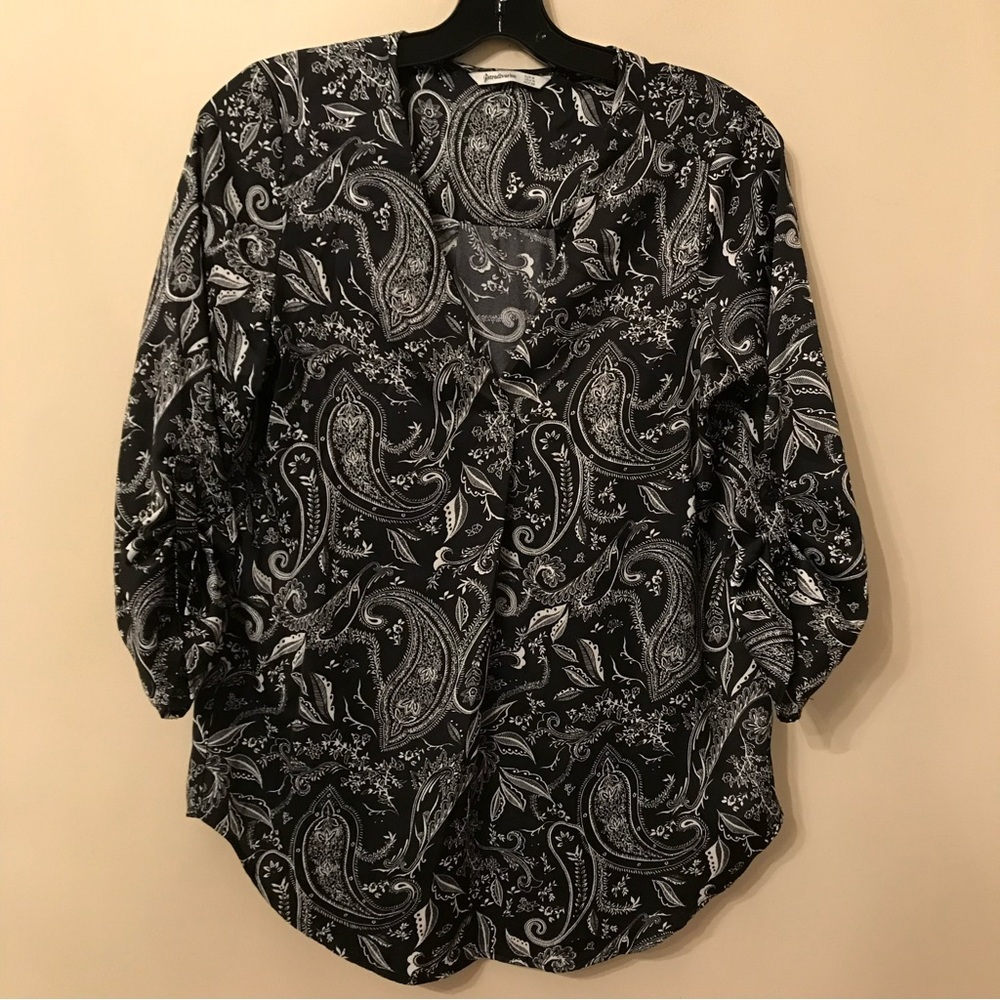 Stradivarius Black White Paisley Blouse